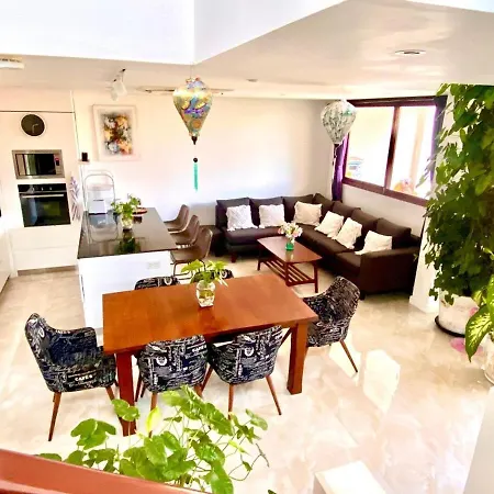 Casa Betty 3 Bedroom Townhouse